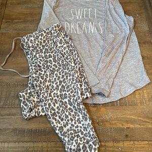 Rae Dunn Sweet dreams pajamas set